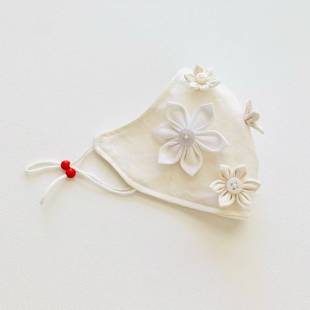 NEW Handmade White 3D Flowers Face Mask